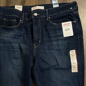 New Signature by Levi Strauss & co. Mid-Rise Bootcut